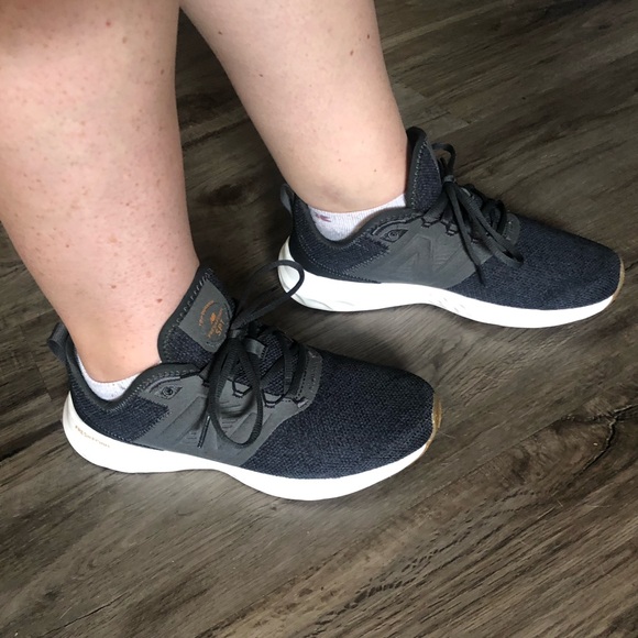 New Balance fresh foam spt women’s shoes - Picture 2 of 5